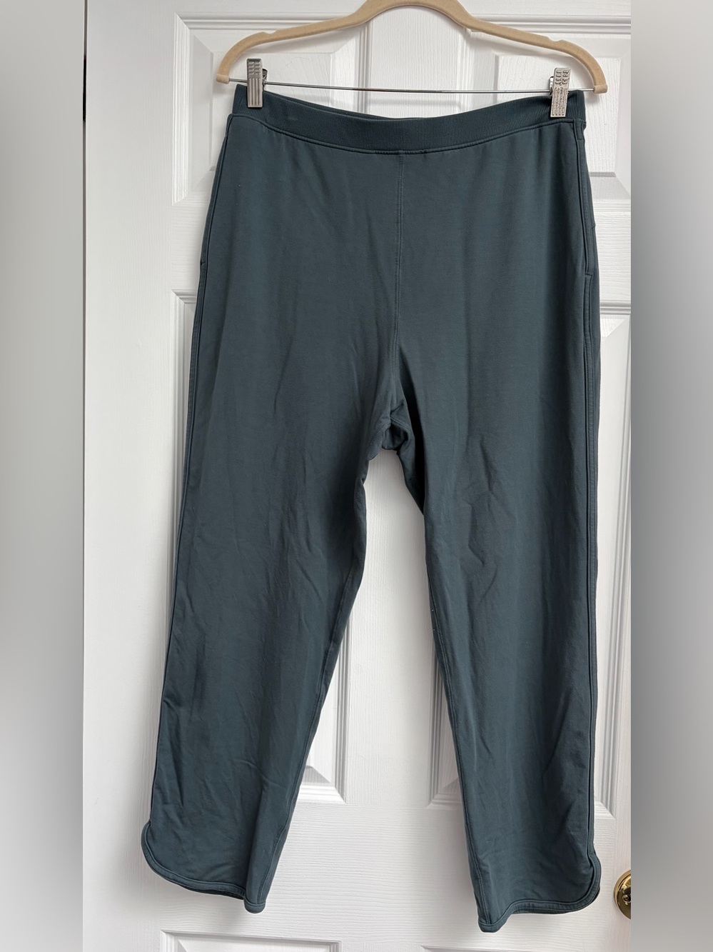 Lululemon Women’s Jogger Pants Green Sz 10